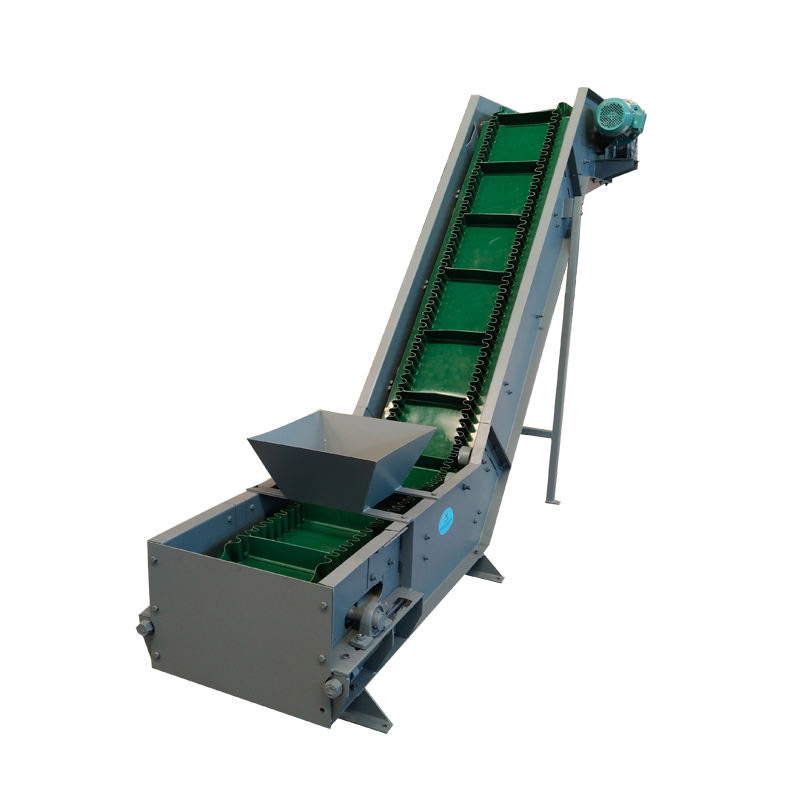 Large-angle belt conveyor