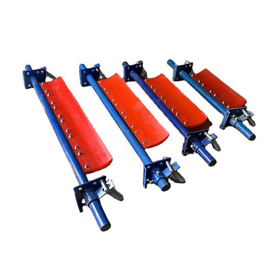 Conveyor belt cleaner